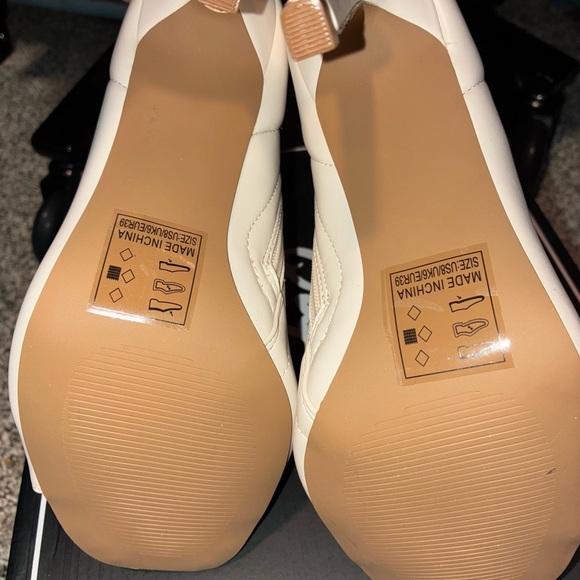 Qupid New! Peak Toe Lace Up Stiletto Heel Boots White Size 9 Preppy Whimsigoth - Picture 5 of 6